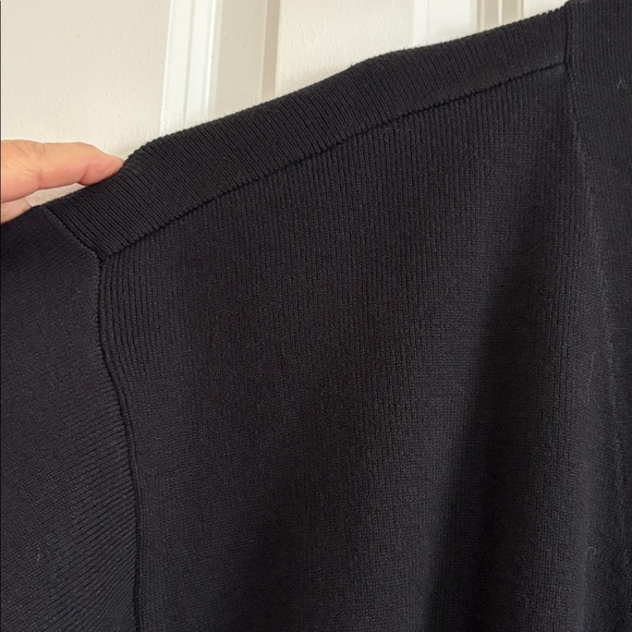 Commence Elegant Gold Metal Button V-neck Cardigan Black Sweater - Picture 5 of 10